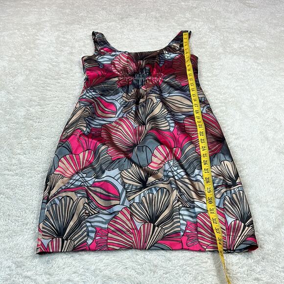 Shapes floral print satin sheath dress in pink, grey, tan, size small - Picture 4 of 10